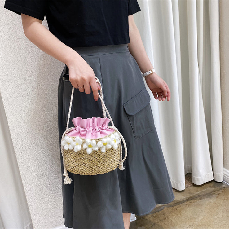 New Female Net Red Flower Drawstring Simple And Fashionable Straw Single Shoulder Messenger Female Bag