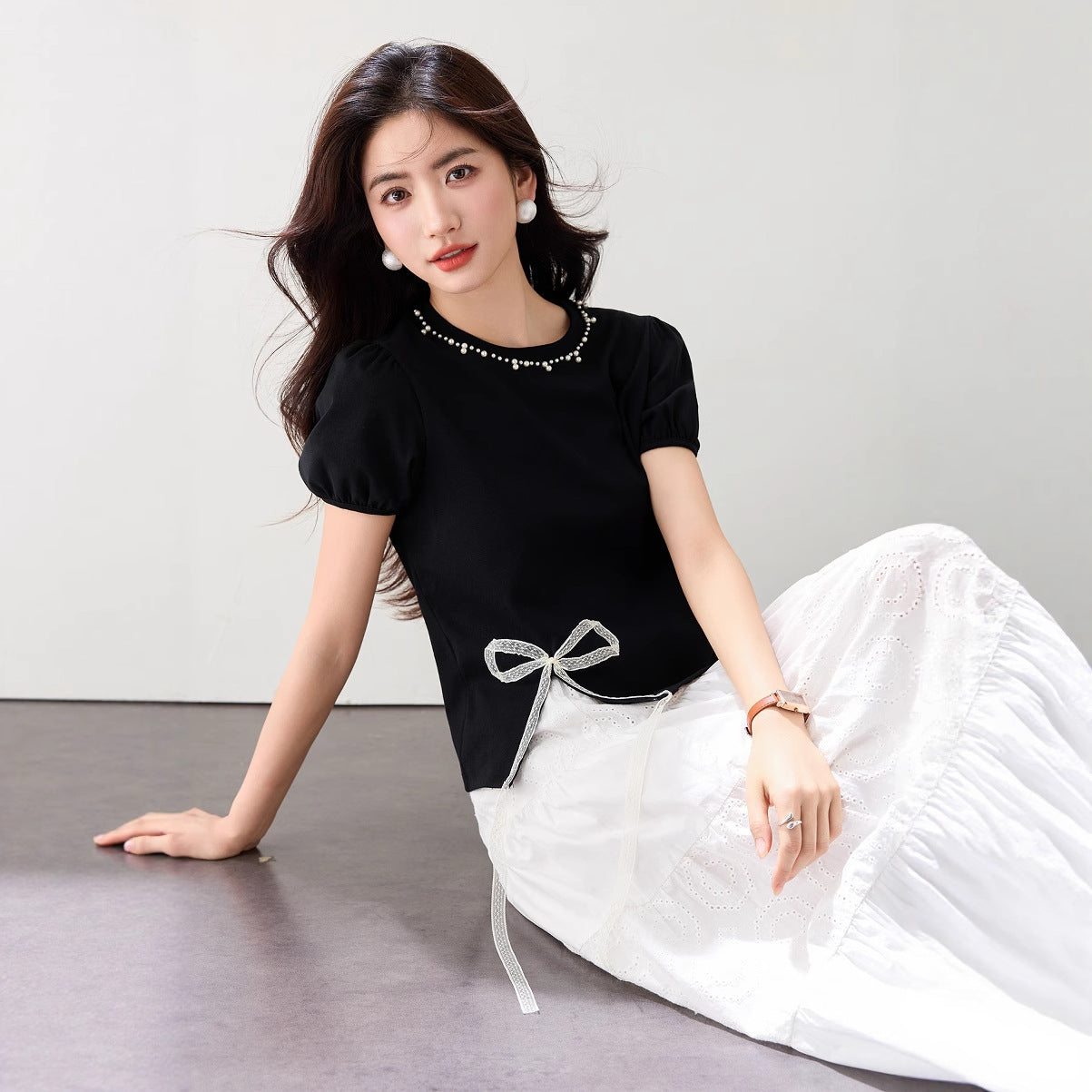 Round Neck Design Bow Beaded Short Top