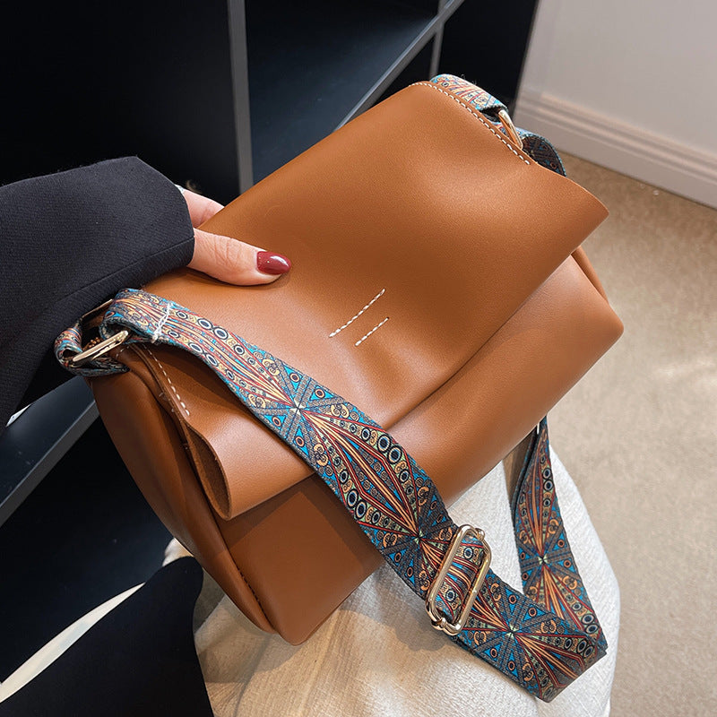 Women's Fashionable And Versatile Broadband Crossbody Bag