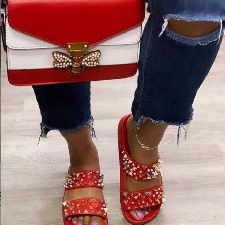 Summer European And American New Open-toe Rivet Thick Bottom Cool Drag