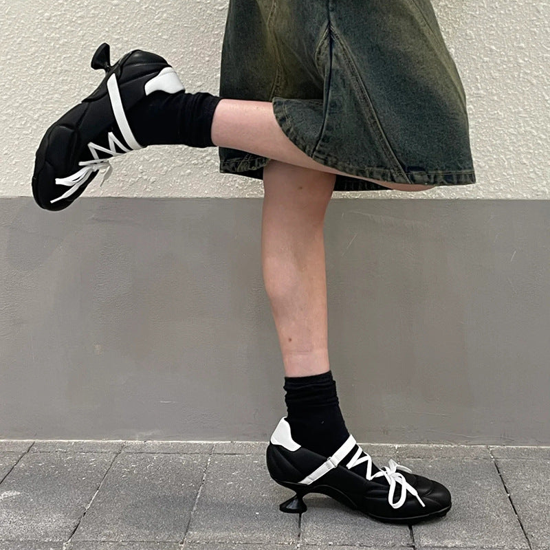 Women's Creative Lace-up Bow Sports Shoes
