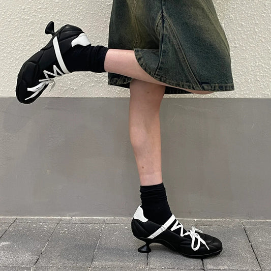 Women's Creative Lace-up Bow Sports Shoes