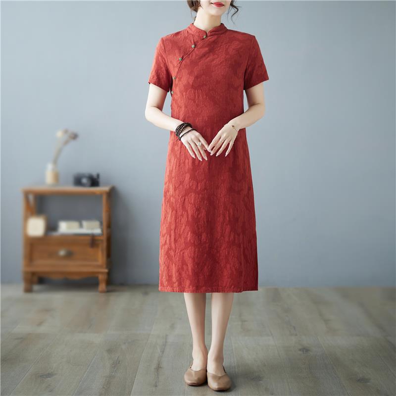 Retro Chinese-style Stand-collar Dress With A Slimming Elegant Design And Short Sleeves