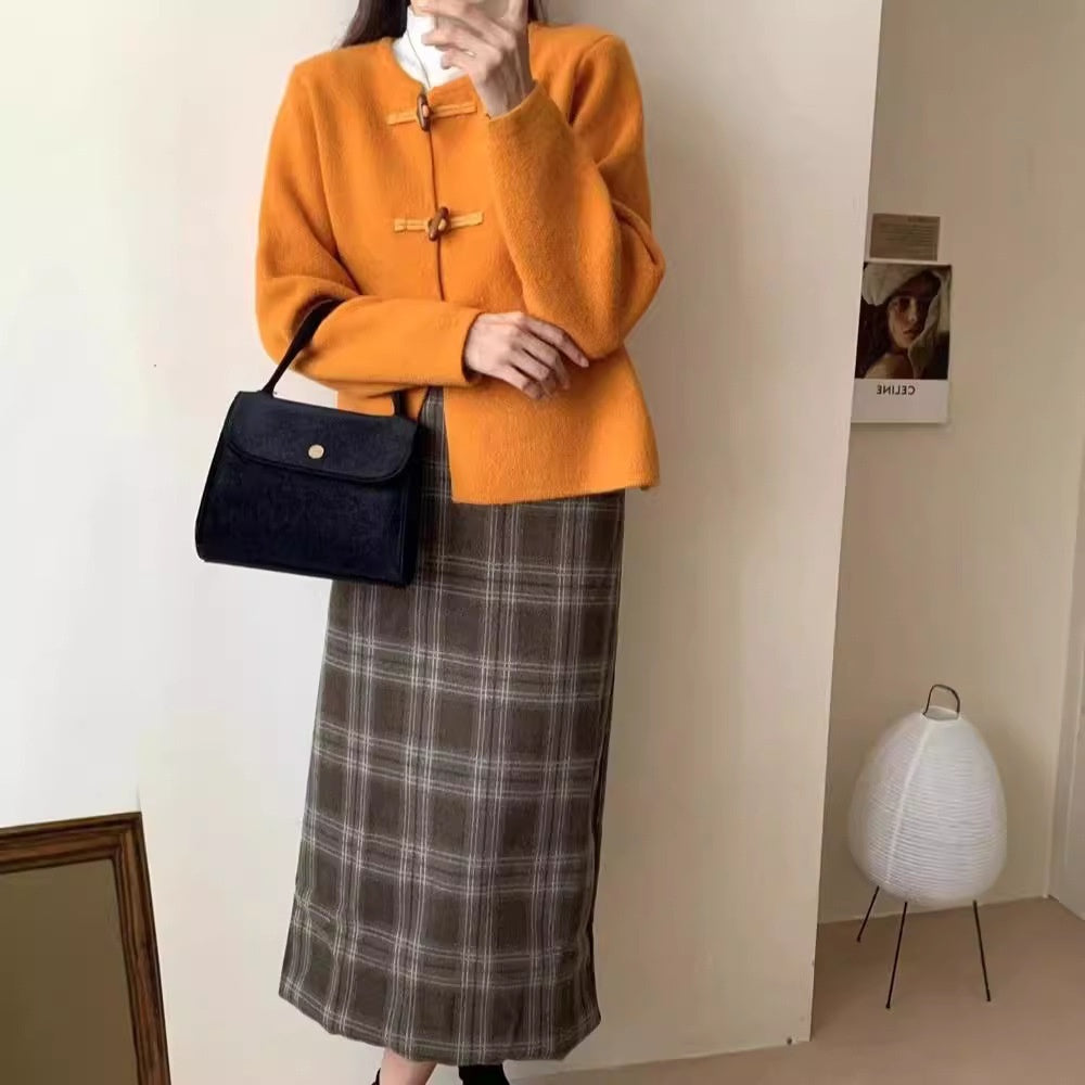 Round Neck Gentle Temperament Horn Button Sweater Coat