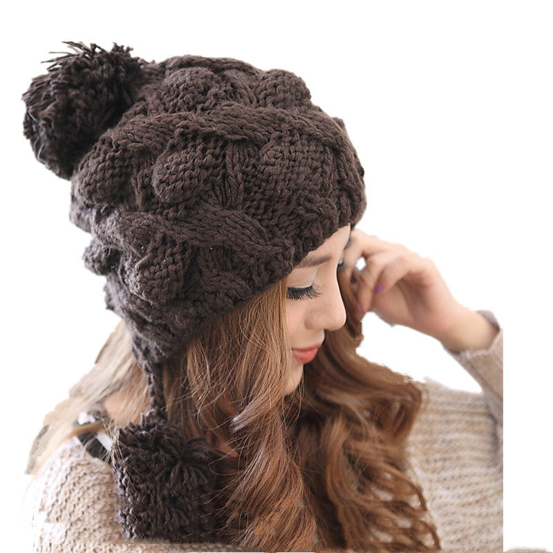 Women's Knitted Pineapple Flower Ear Protection Wool Hat