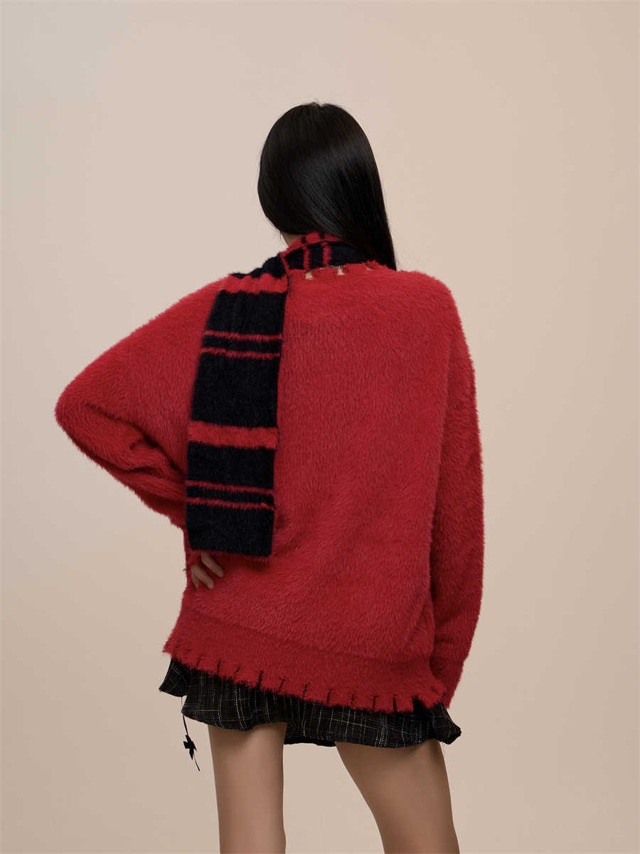 Red Christmas Round Neck Sweater Women's Warm And Loose Sweater