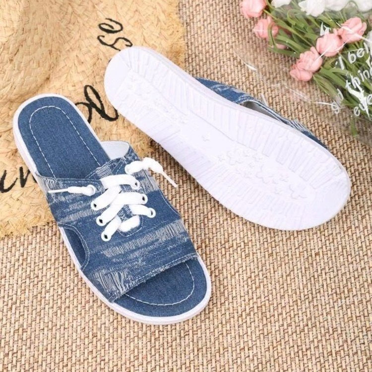 Women's Flat Canvas Slippers