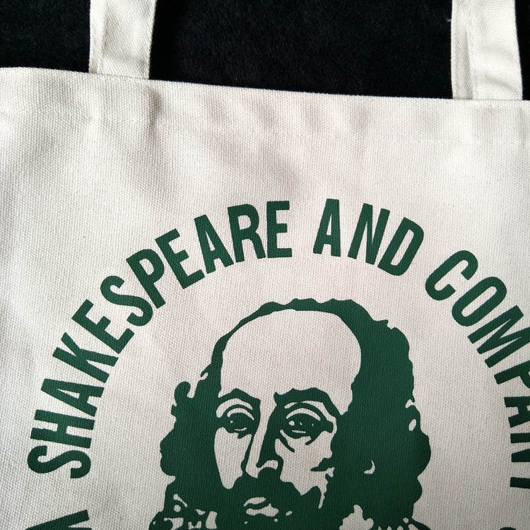 Literary And Simple Letters Of The Hundreds Of Shopping Bags