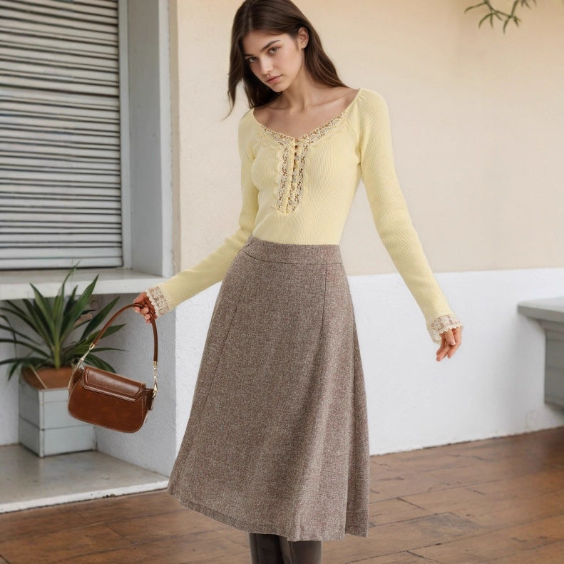 Womens Top With A French Lace-trimmed Collar And Buttons