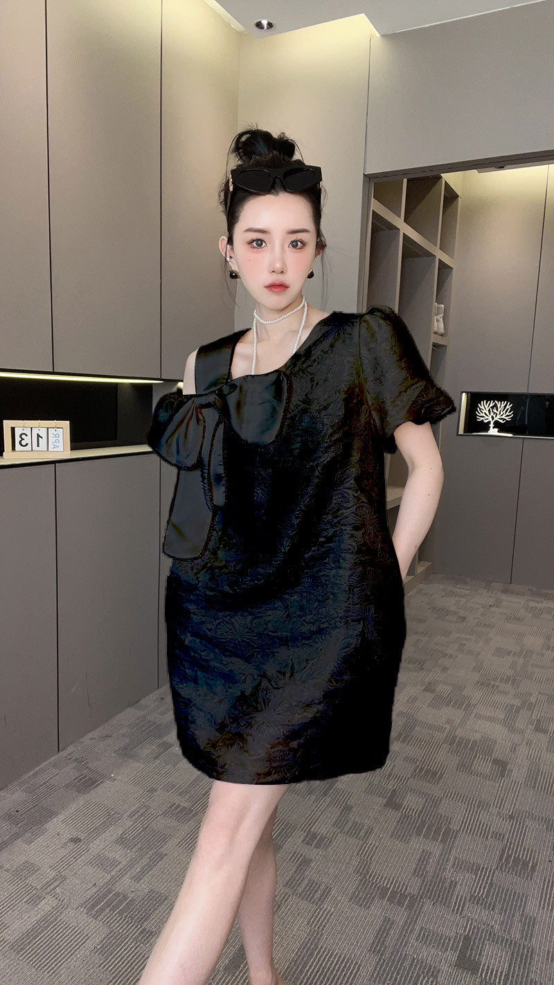 Embroidered Dark Flower Stitching Bow Skirt