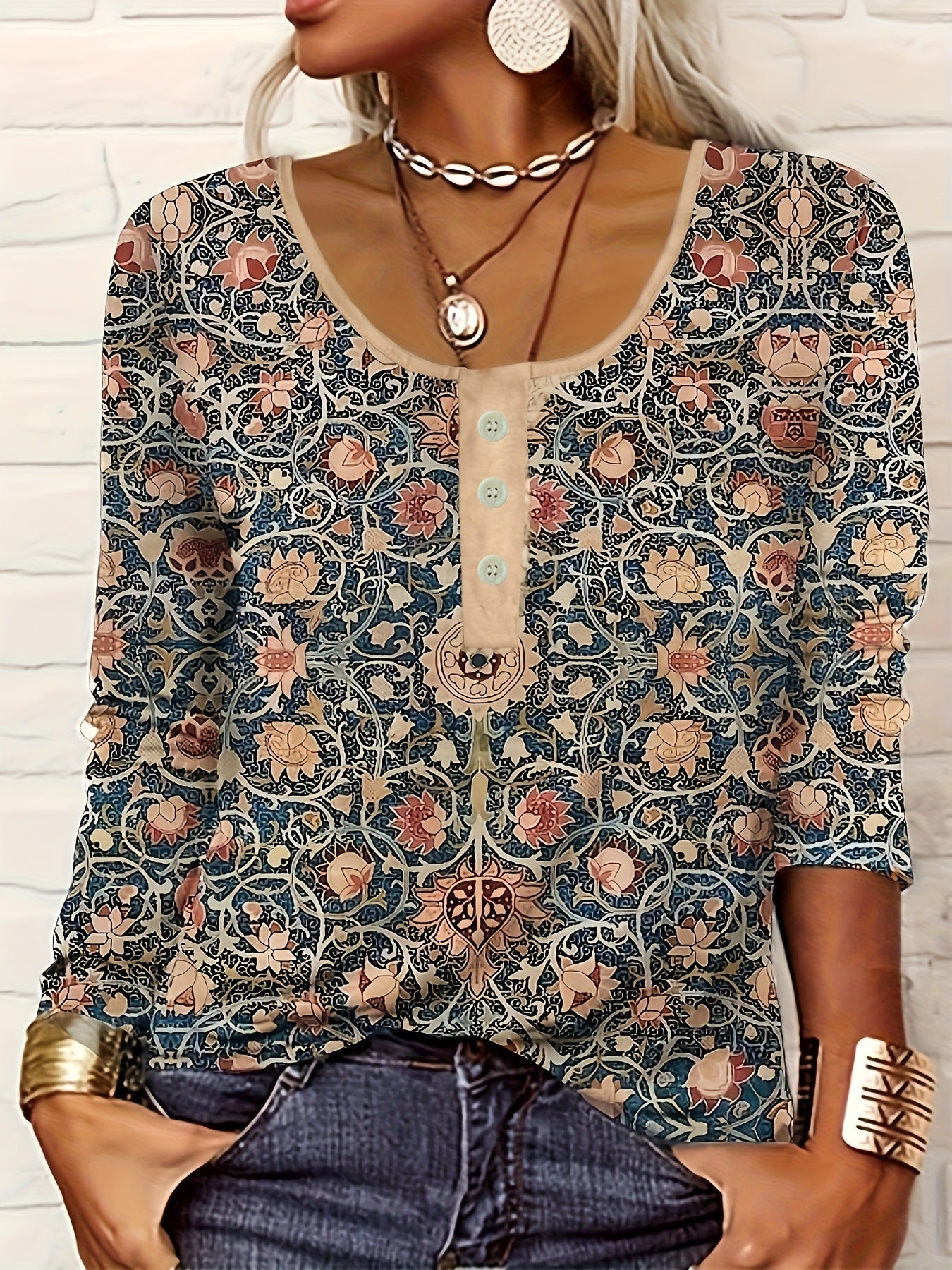 Women's V-neck Ethnic Print Plus Size T-shirt