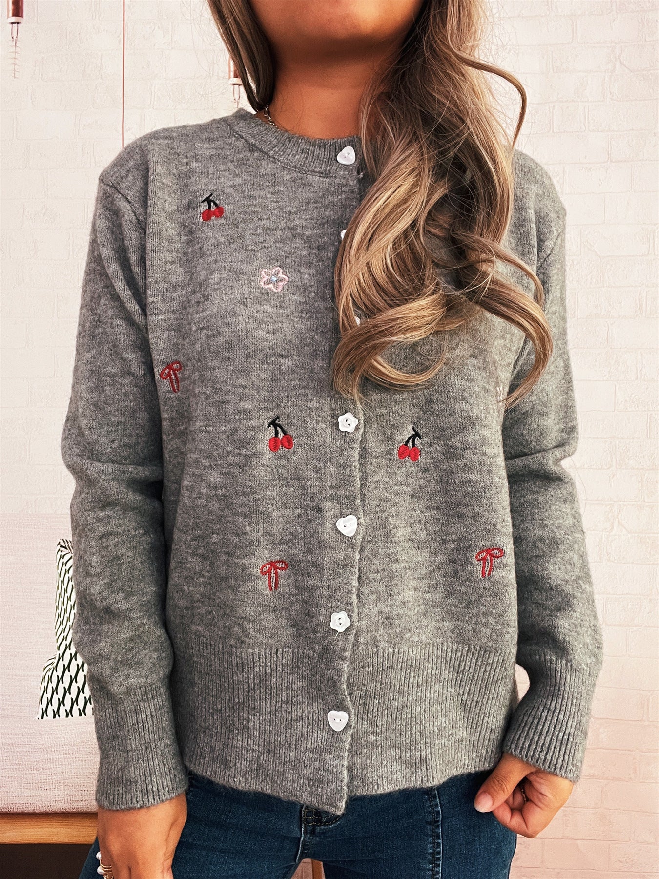 Flower Embroidery Personalized Button Single-breasted Knitted Cardigan Sweater