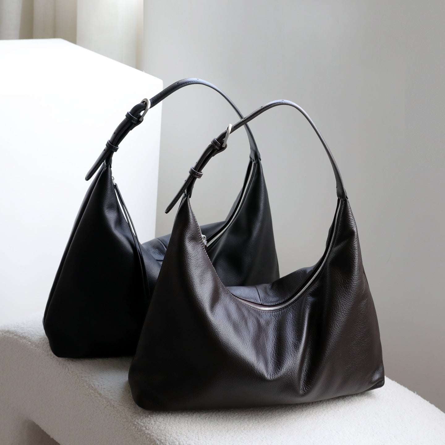 Versatile Leather Commuter Tote Shoulder Bag