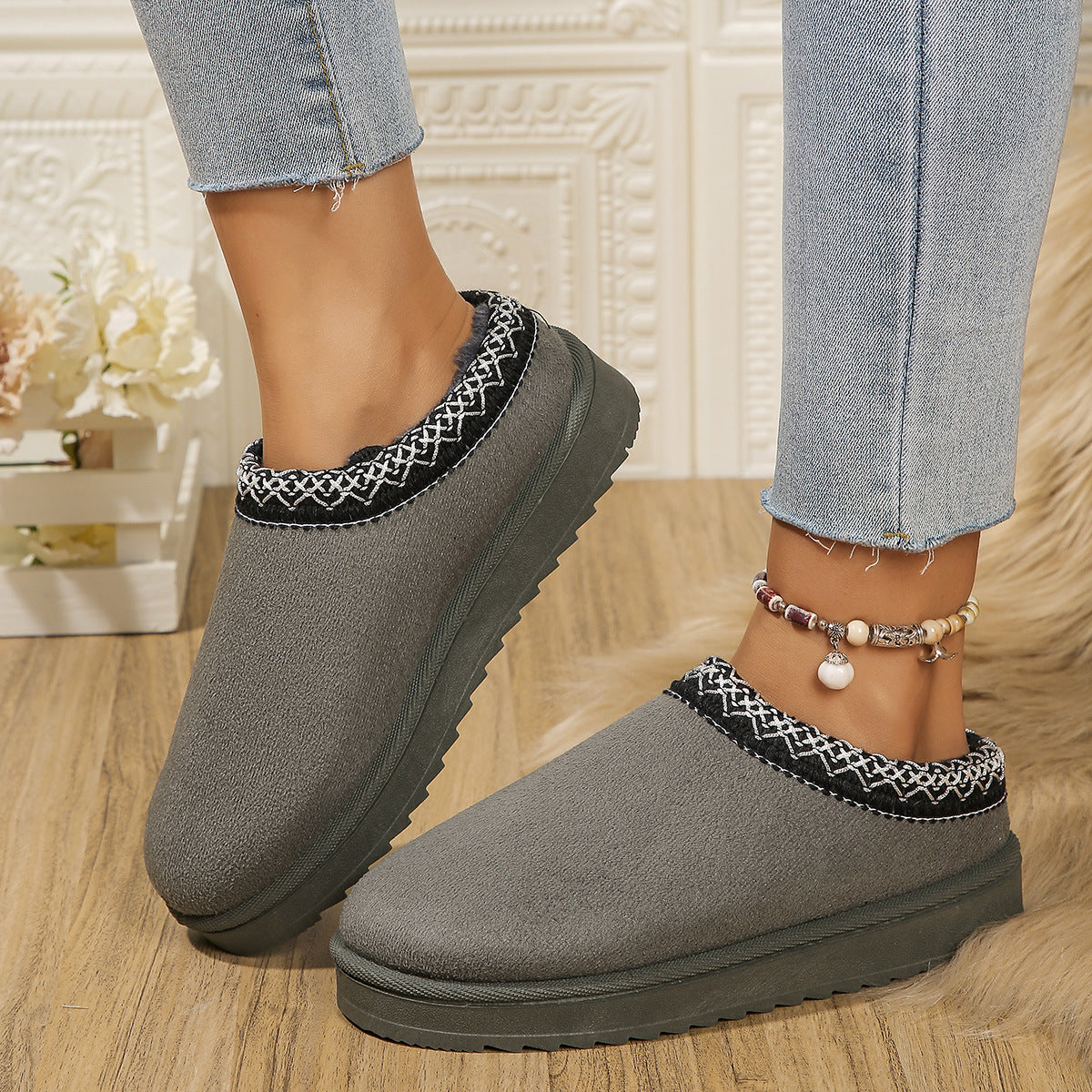 Fashionable Women's Snow Boots, Half-slippers, Cotton Shoes, And Thickened Plush Slippers