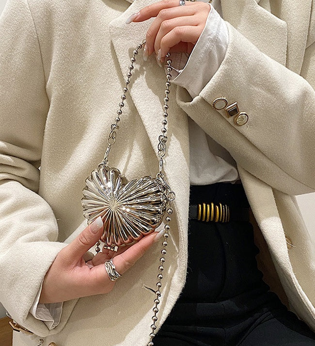 Metal Wrought Iron Heart Shaped Love Fashion Personality Handbag