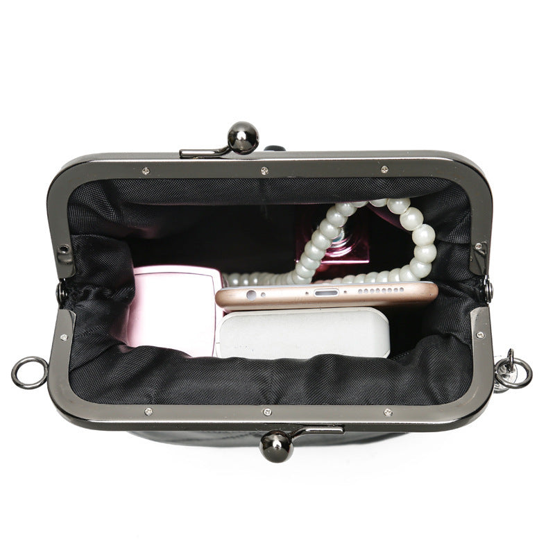 Sheepskin Retro Rivet Messenger Bag Fashion