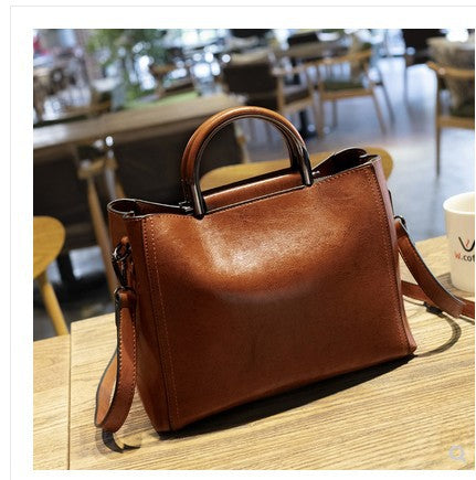 Trendy Retro Fashion Single Room Diagonal Female Bag