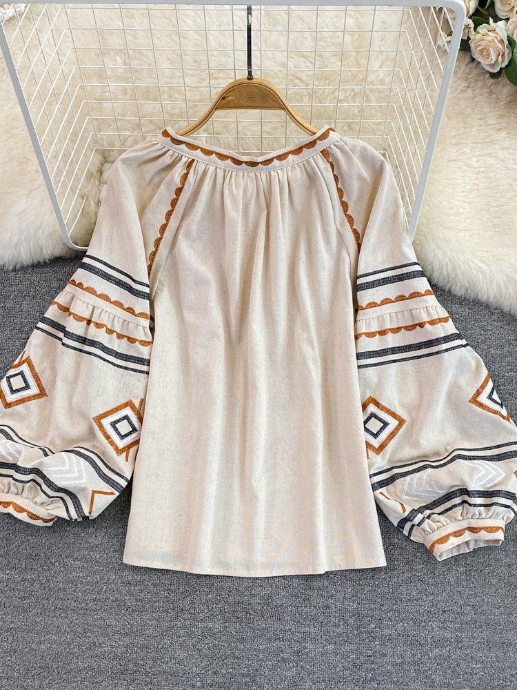 Embroidery Slimming Lantern Sleeve Doll Top