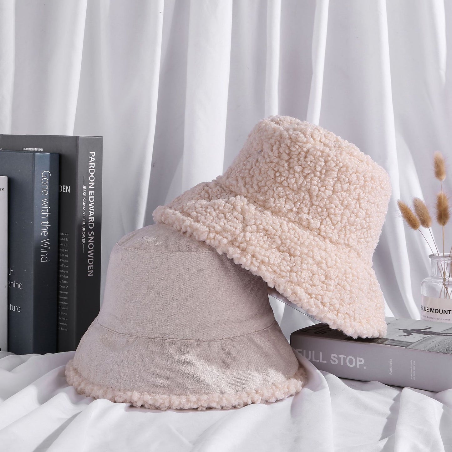 Women's Fashion Solid Color Double-sided Warm Lambswool Hat