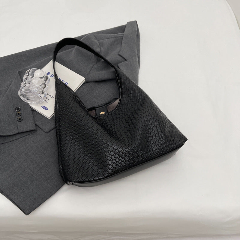 Retro Fashion Woven Embossed Bag