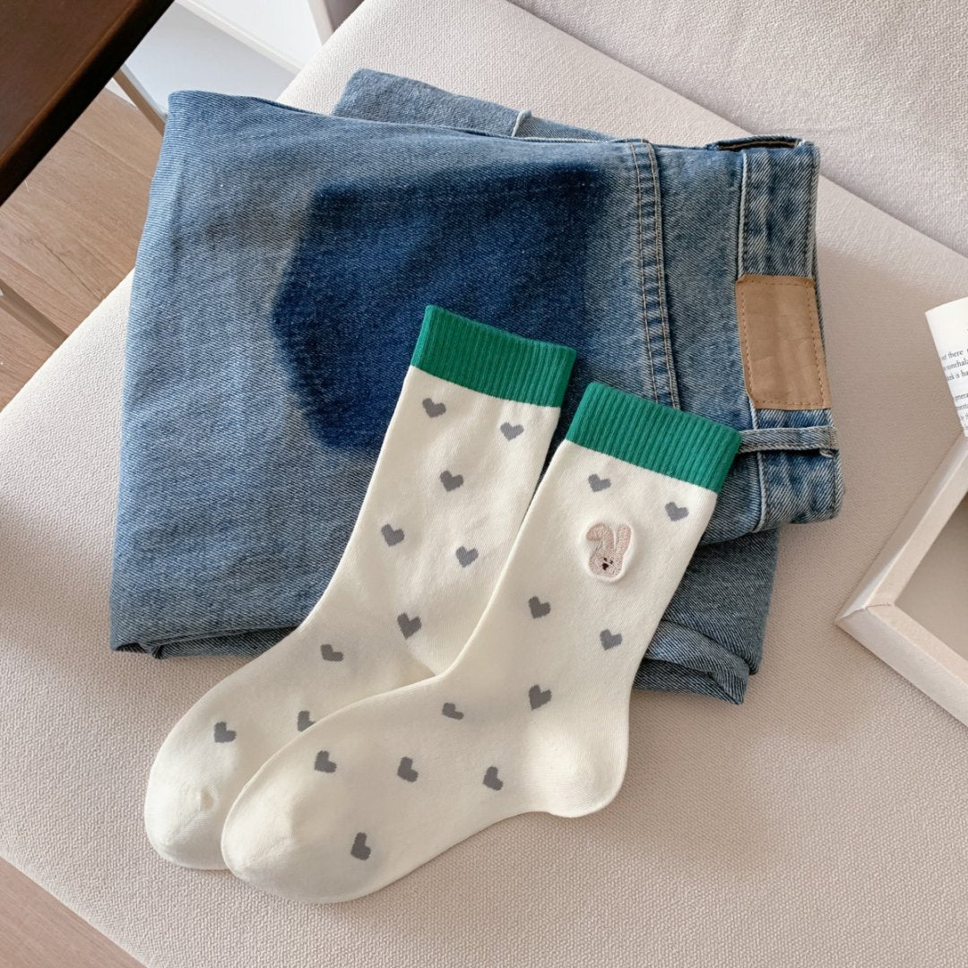 Womens Mid-calf Socks That Are Breathable And Sweat-absorbent