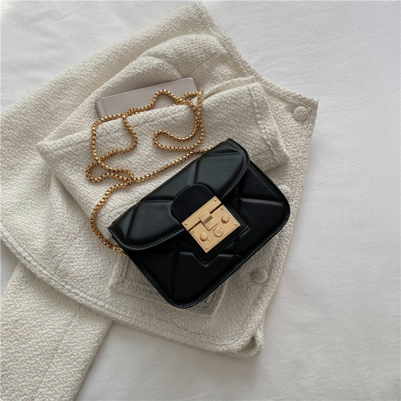 Versatile Chain Crossbody Bag Advanced Texture