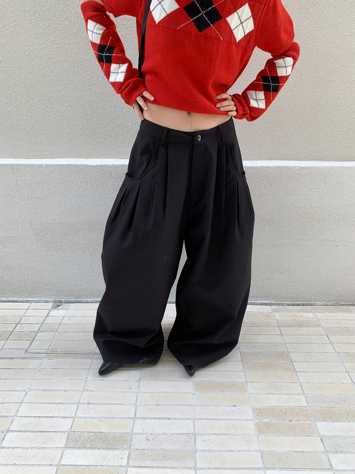 Stylish Pleated Scimitar Suit Pants For Women