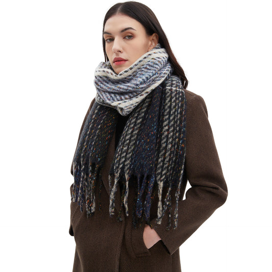 European And American Clip Flower Gradient Color Tassel Scarf
