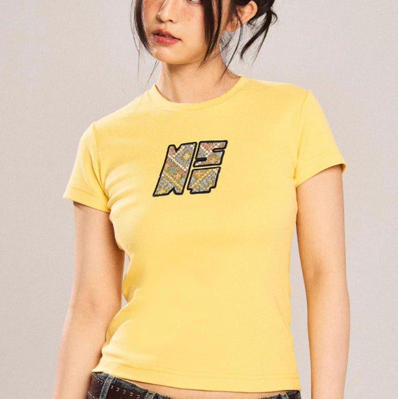 Small Slim Fit Short Model In White Color Shoulder Short Sleeve