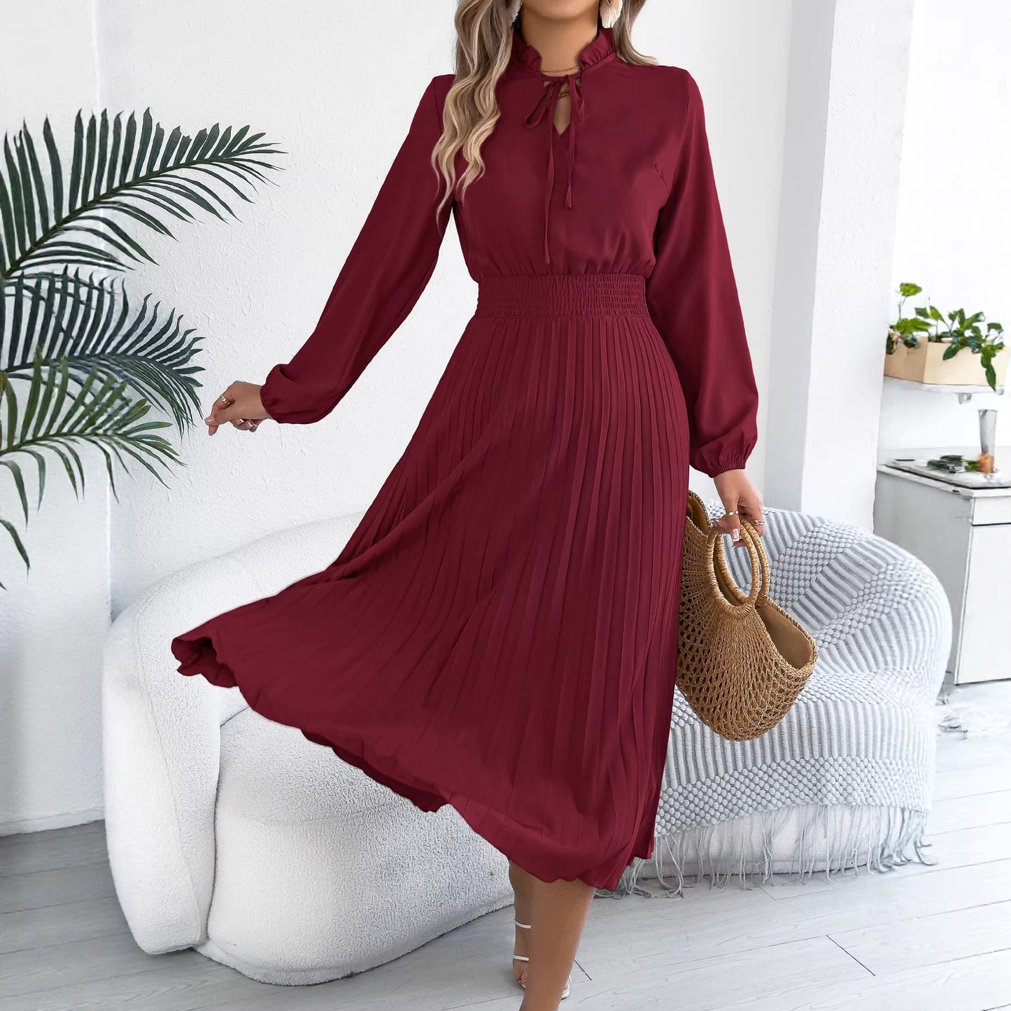 Elegant Lace-Up Lantern-Sleeve Long Pleated Dress