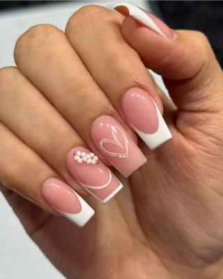 Nail Art High Fashion Simple Rhinestone Butterfly Flower Cow Wear Nail 24 Pieces