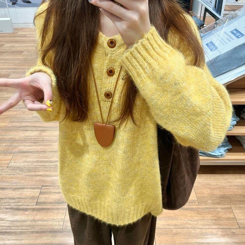 Korean-style Relaxed-fit Off-shoulder Crew-neck Cropped Sweater For Outerwear