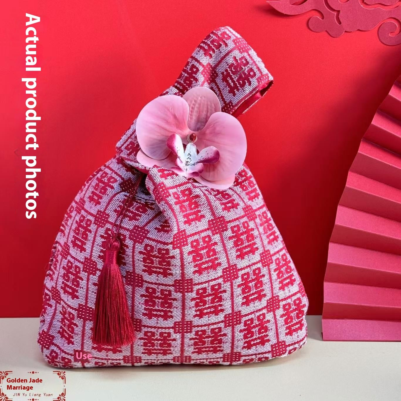 Chinese Style Gift Bag Bridesmaid Return Gift Hand-held Gold Silk Jacquard Gift Wedding Candies Box