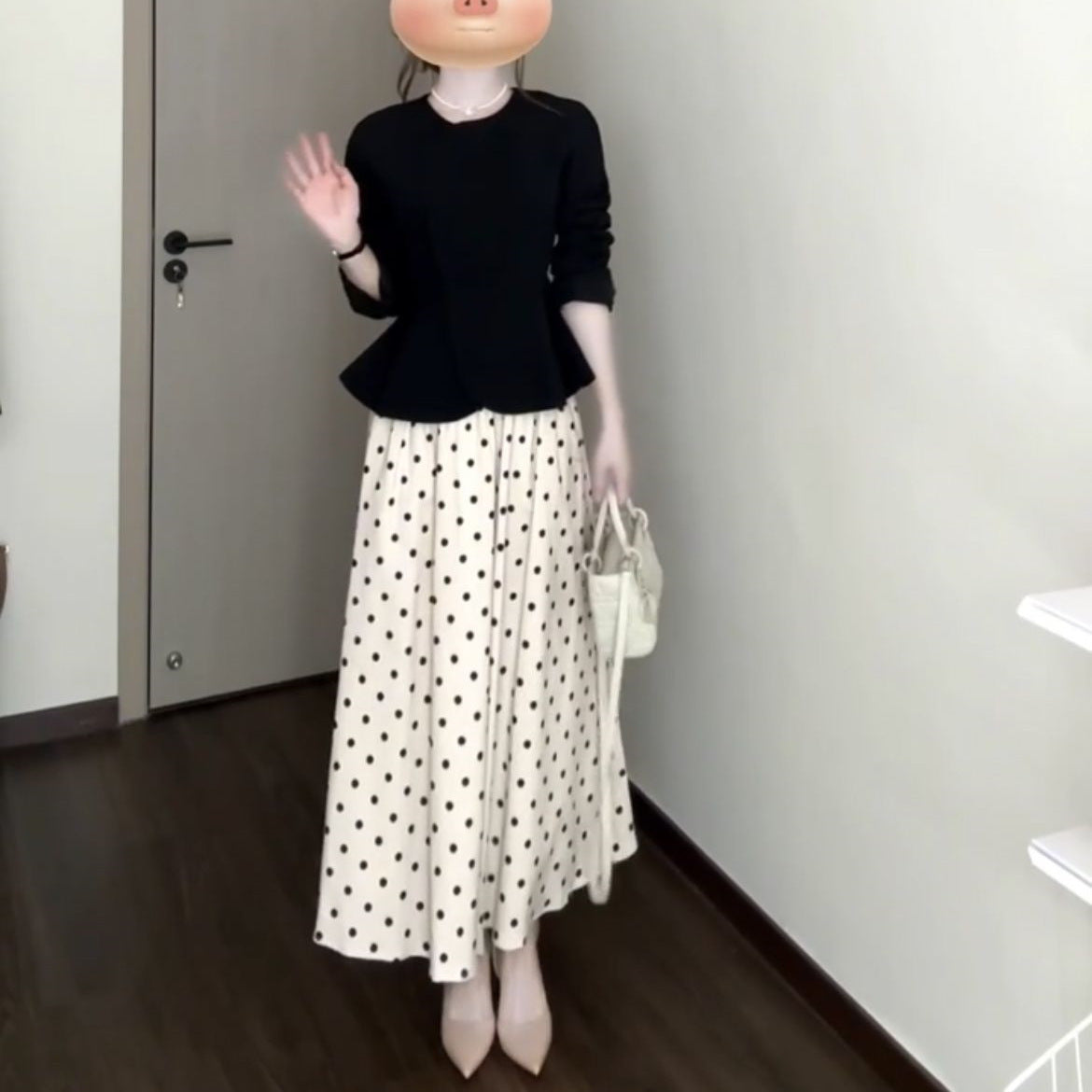 Stylish Minimalist And Elegant Design Womens Suit