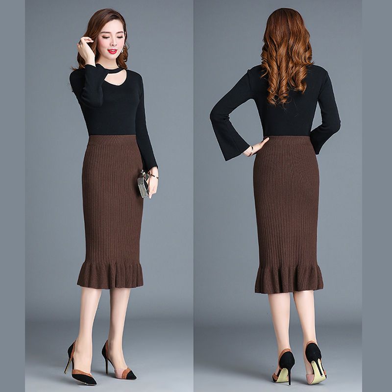 Knitted Skirt With Ruffled Hem High Waist And A Fitted Mermaid Silhouette
