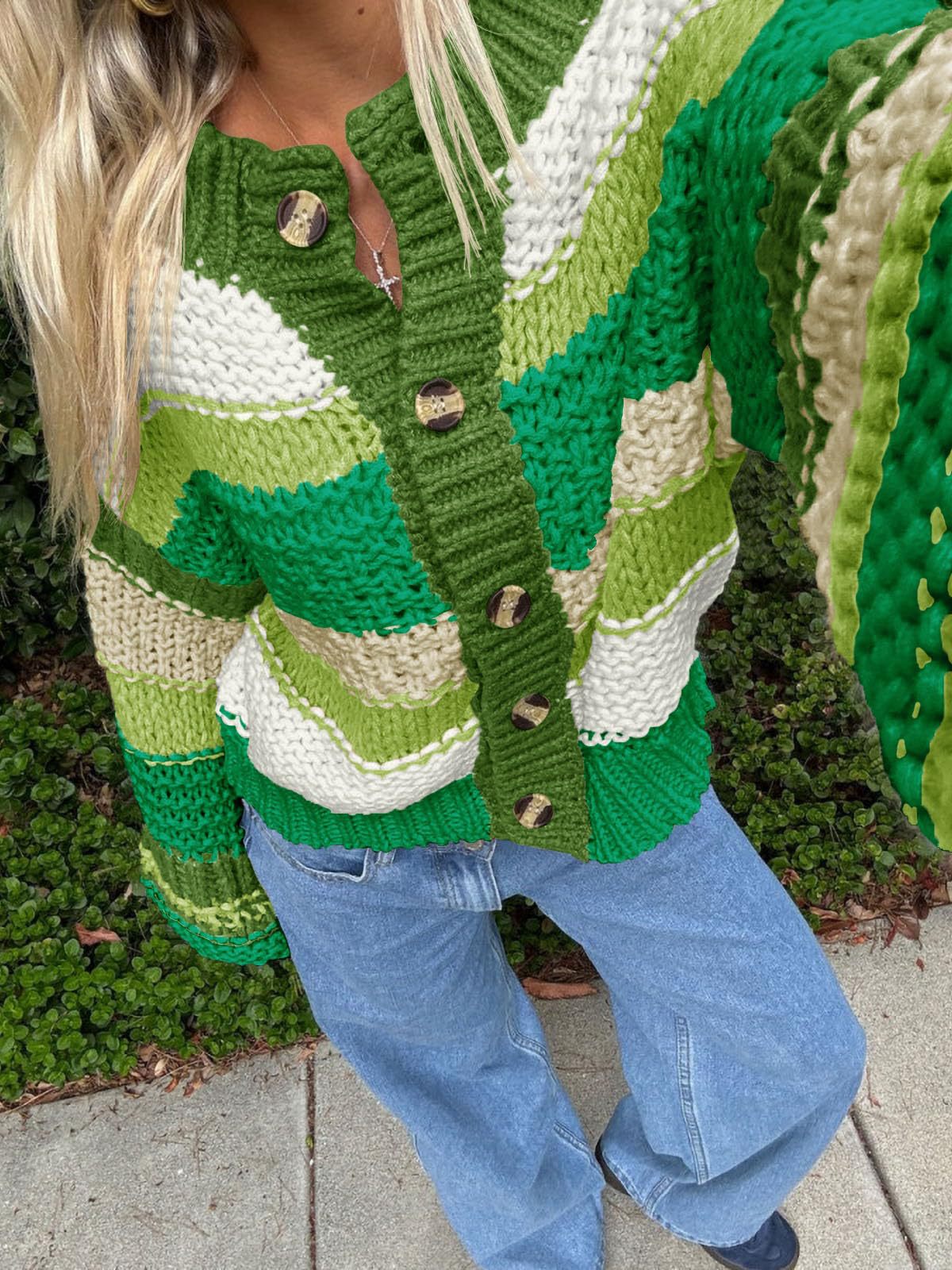 Strikket Cardigan til Damer med Striber og Knapper