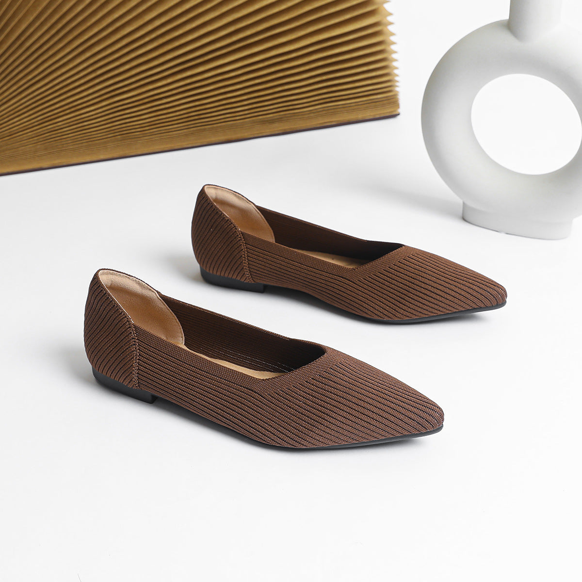 Knit Breathable Shallow Mouth Pointed Flat Bottom Pumps