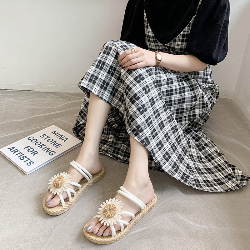 Outer Wear Student Fairy Style Flat Sandals And Slippers With Small Wrinkle Chrysanthemum
