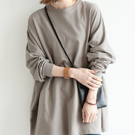 Løs mellemlang sweater til kvinder