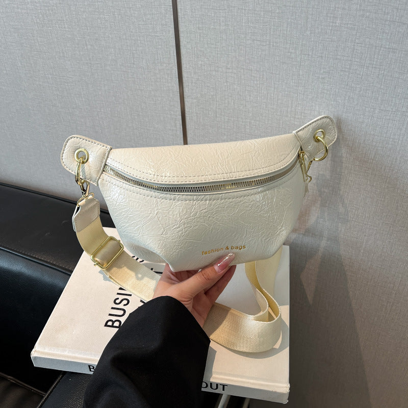 Stylish Casual Shoulder Bag With A Wide Strap For Crossbody Wear