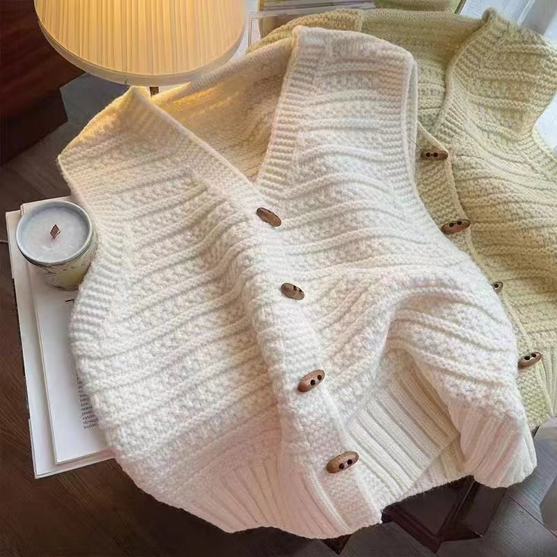 Horn Button Design V-neck Three-dimensional Pattern Cardigan