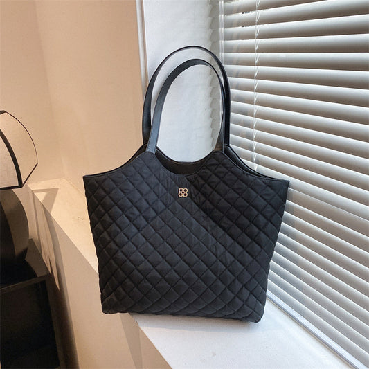 Stylish Retro Commuter Tote For Women