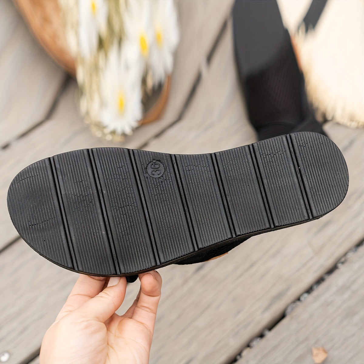 Summer Outdoor Women's Breathable Mesh Slippers