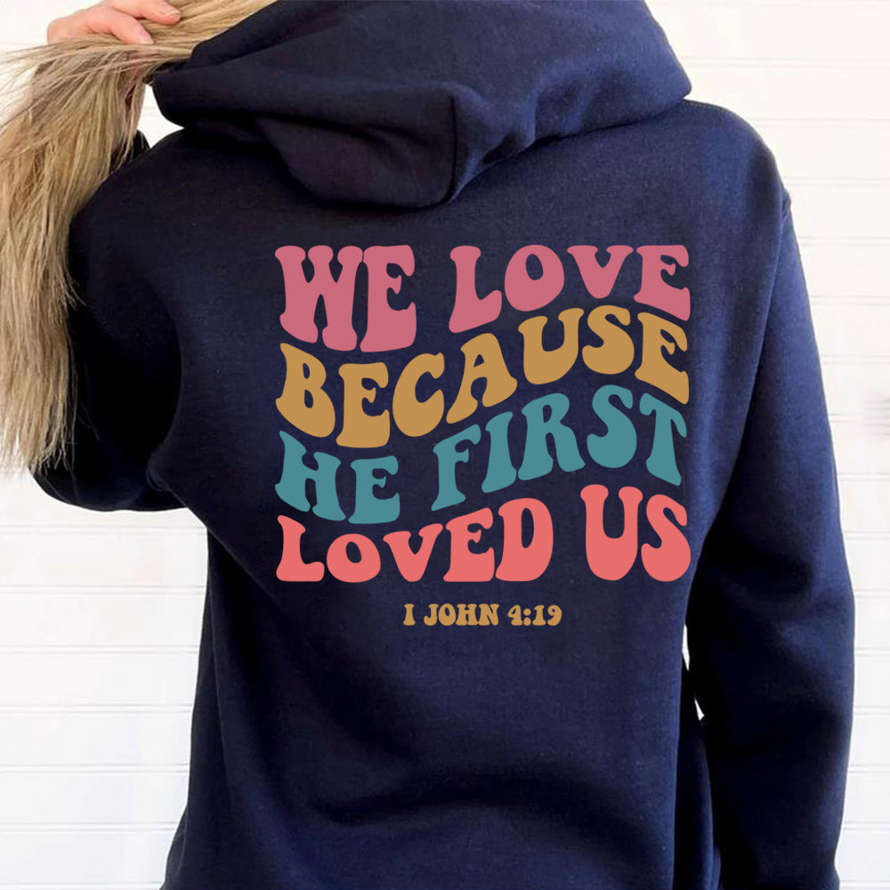 Ensfarvet sweatshirt med print til kvinder