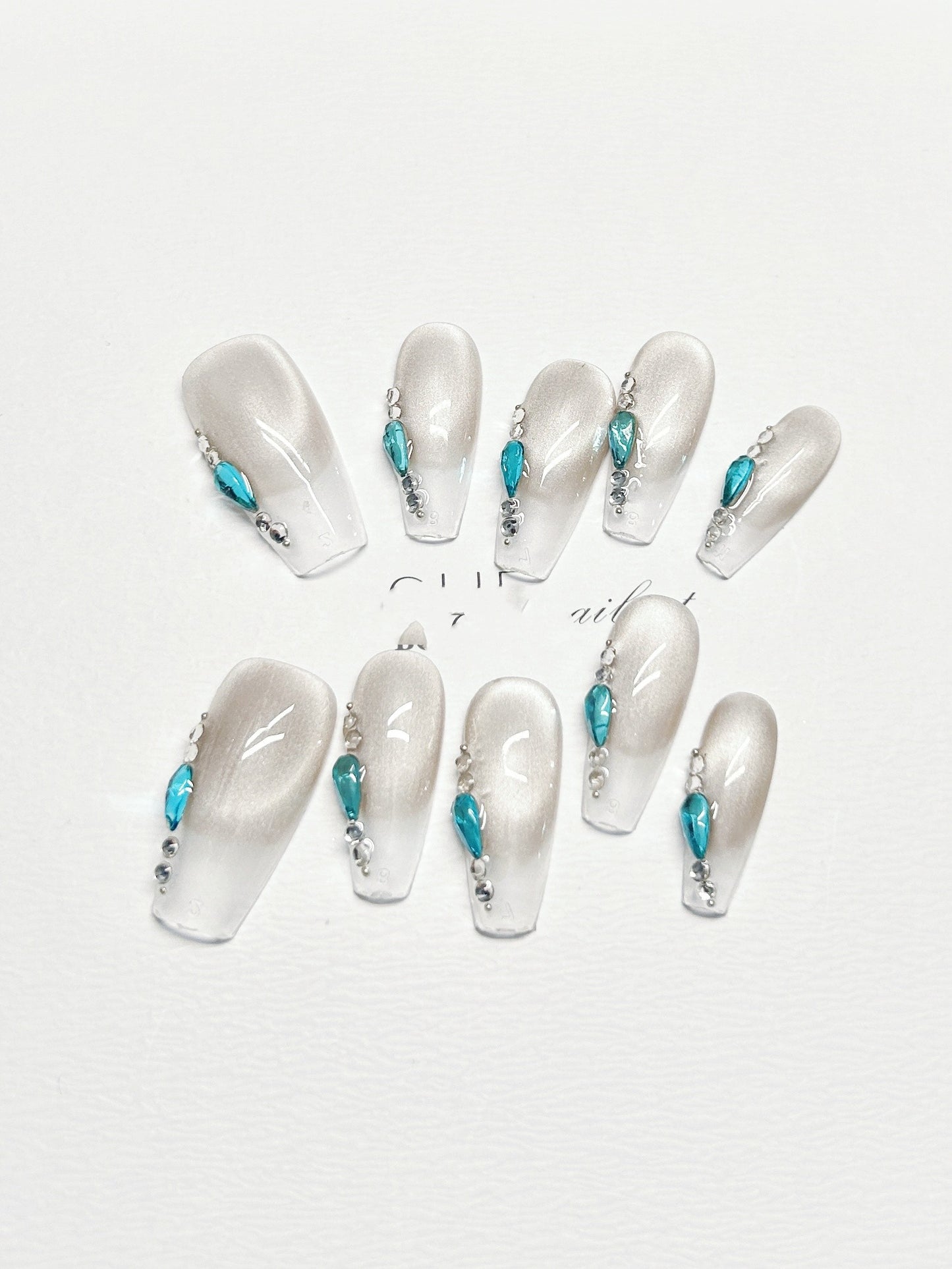 Mid-length Manicure Personality White