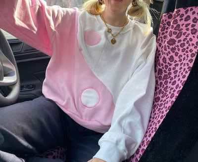 Dame patchwork-sweatshirt med rund hals og lange ærmer i kontrastfarver