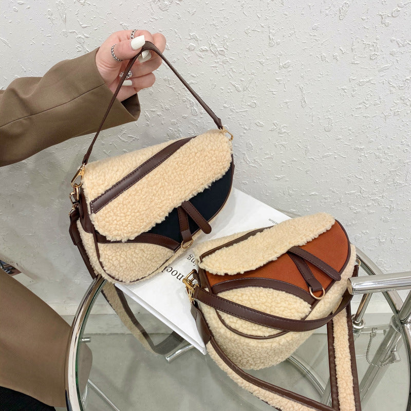 One-shoulder Messenger Underarm Bag Korean Style Plush Stitching Literary Female