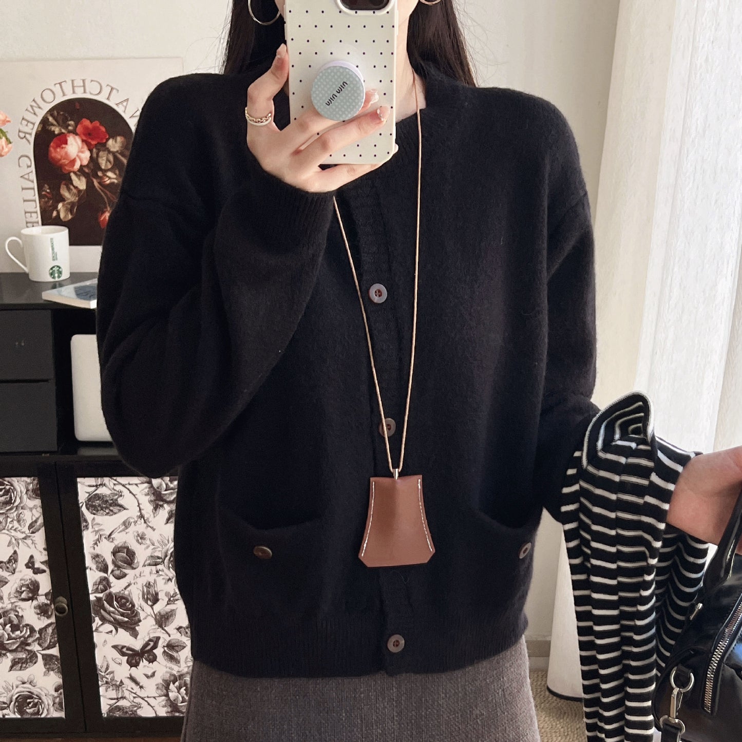 Long Sleeve Women's Knitted Cardigan Top