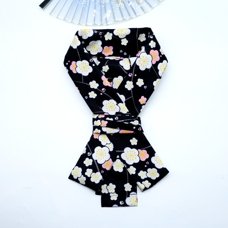 Kimono Accessories Have A Good Bow And Radian Collar