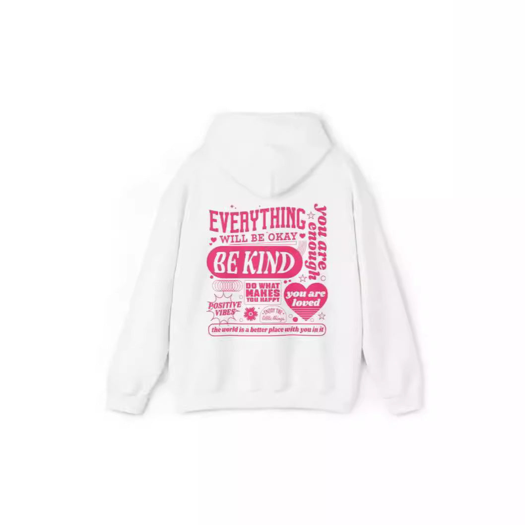 Kvinders Hoodie-sweater med tråddetaljer og sænkede skuldre – "Alles Wird In Ordnung Sein"